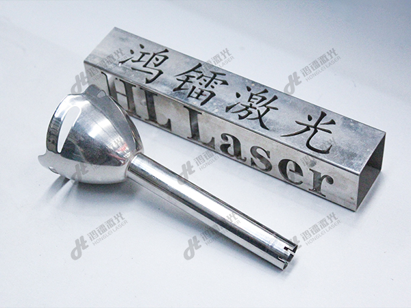 小灯饰零部件切割